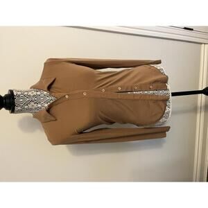 Aritzia Wilfred jersey button up top brown